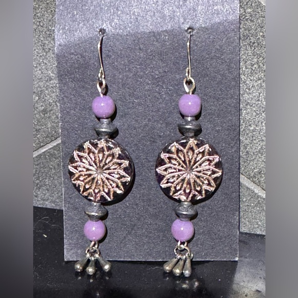 Handmade dangle earrings - Picture 2 of 5